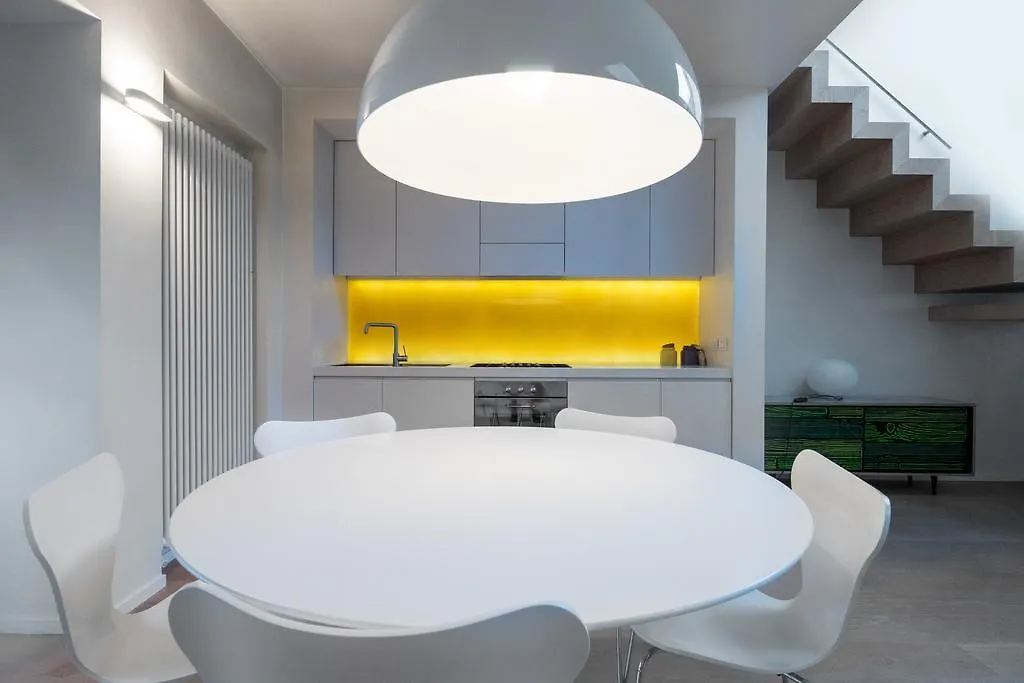 Center Design House Daire Milano