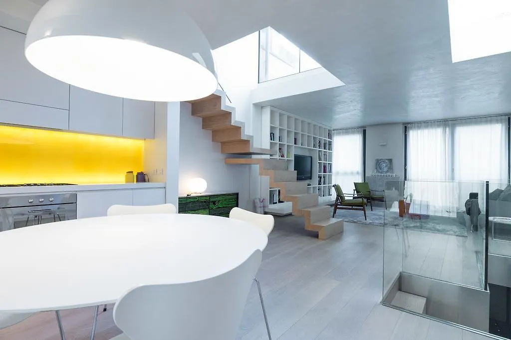 Center Design House Apartment Milan